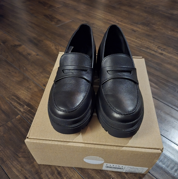 Chunky Black Loafers - Picture 2 of 6
